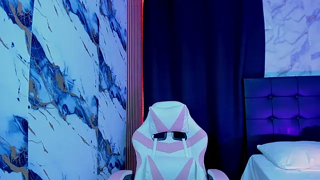 Scarlet DLuce online show from February 25, 8:58 am