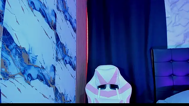 Scarlet DLuce online show from February 5, 8:54 am