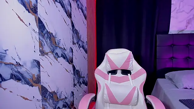 Scarlet DLuce online show from February 19, 9:06 am