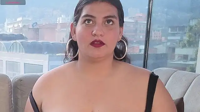 Snapshot of kendra_crow chatting on November 11, 12:00 pm kendra crow online show from November 11, 12:00 pm