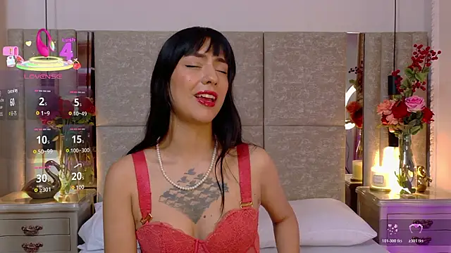 Penelope-Cross online show from February 21, 2:30 pm