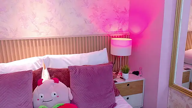 AdelineJhones online show from February 27, 2:39 pm