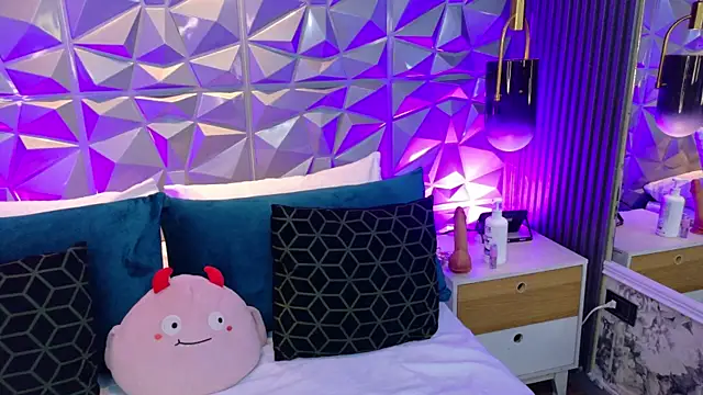 AdelineJhones online show from June 12, 3:21 pm