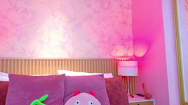 AdelineJhones online show from March 13, 2:33 pm