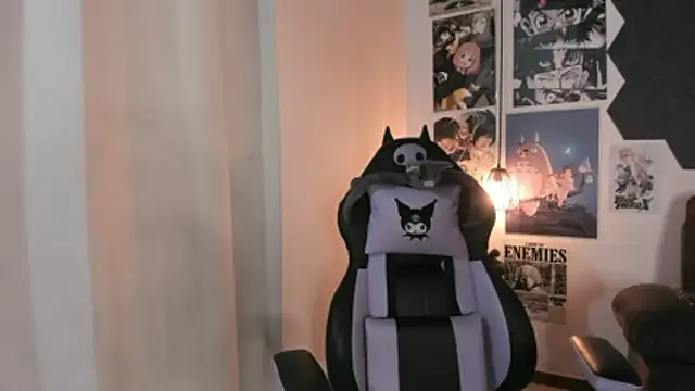 AdelineJhones online show from February 22, 3:09 am