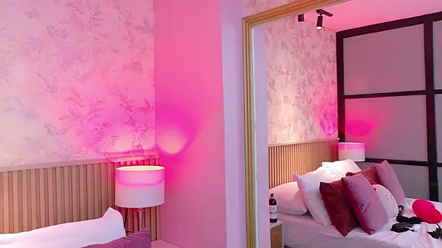 AdelineJhones online show from March 9, 2:20 pm