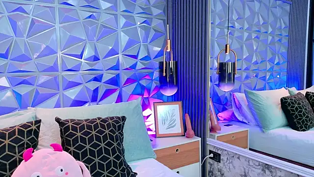 AdelineJhones online show from March 20, 2:07 pm