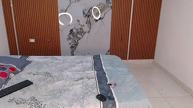 Snapshot of rosselyn_ chatting on November 29, 1:17 am rosselyn online show from November 29, 1:17 am