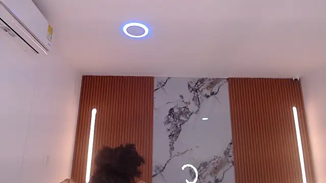 rosselyn  online show from February 20, 11:56 am