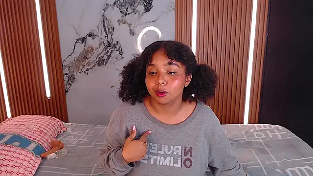 rosselyn  online show from January 14, 12:36 am