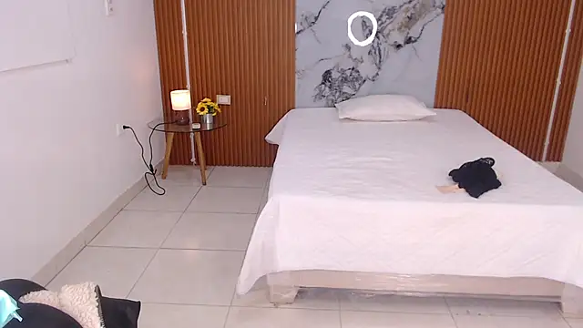 rosselyn  online show from February 24, 11:55 am