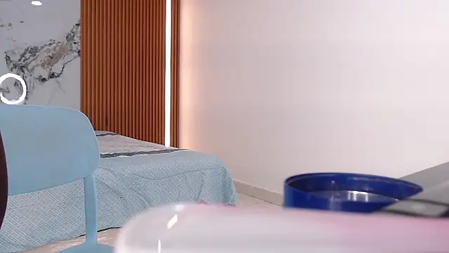 rosselyn  online show from March 6, 12:11 pm