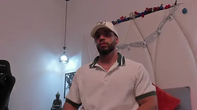 JACKSON STIFLER online show from December 17, 1:54 am