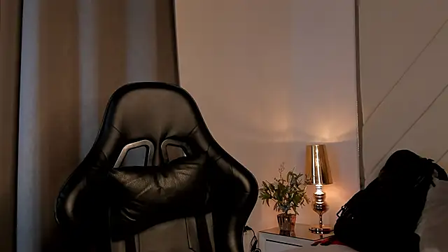 JACKSON STIFLER online show from March 26, 12:25 pm