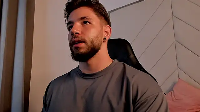 JACKSON STIFLER online show from April 14, 2:00 pm