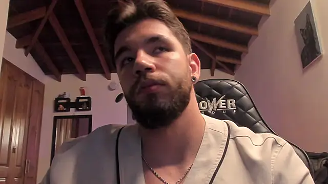 Snapshot of JACKSON_STIFLER chatting on April 22, 4:03 pm JACKSON STIFLER online show from April 22, 4:03 pm