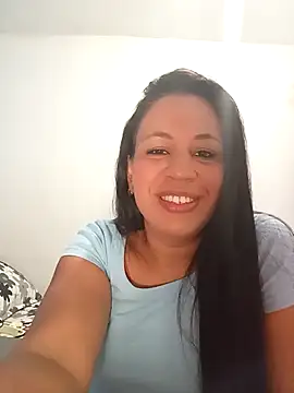 LeilaTaylor online show from October 30, 12:58 pm