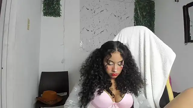 emily stars1 online show from February 3, 12:54 am