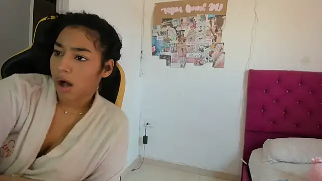 emily stars1 online show from April 2, 6:47 pm