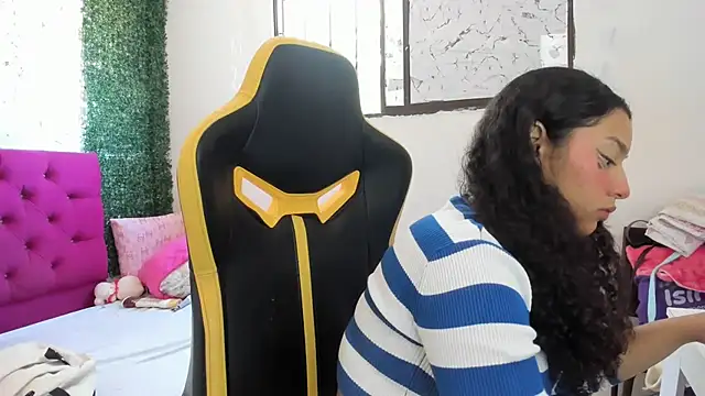 emily stars1 online show from January 19, 4:11 pm