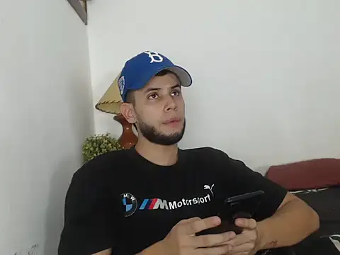 Snapshot of Maxcole_07 chatting on November 23, 7:24 pm Maxcole 07 online show from November 23, 7:24 pm