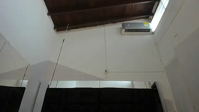 EmmadaSilva online show from March 28, 4:41 pm