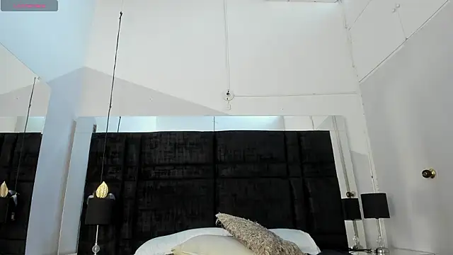 EmmadaSilva online show from February 20, 7:05 pm