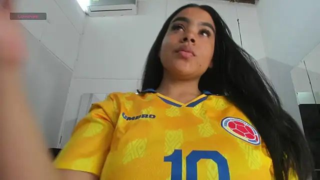 Snapshot of EmmadaSilva chatting on July 3, 6:58 pm EmmadaSilva online show from July 3, 6:58 pm