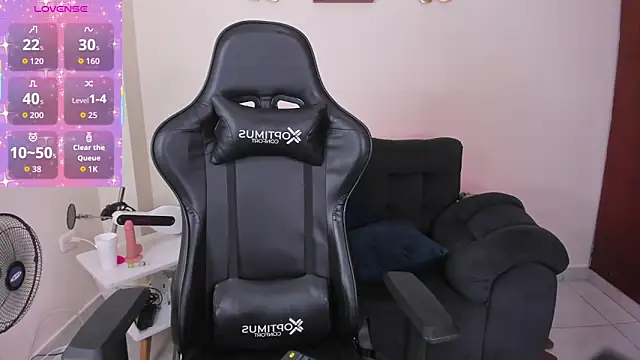 Snapshot of Amira_princess chatting on November 11, 7:19 pm Amira princess online show from November 11, 7:19 pm