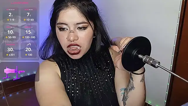 Snapshot of Magic_Alicee_ chatting on June 14, 12:29 am Magic Alicee online show from June 14, 12:29 am