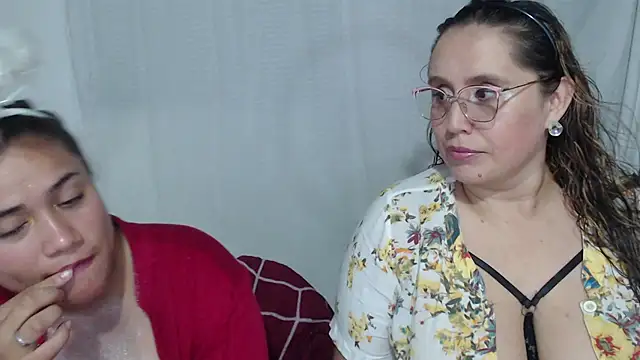 bunniosito online show from October 31, 2:52 am