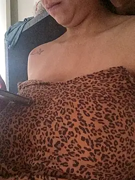 Bruninhadeusa online show from December 15, 10:32 am