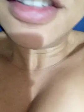 Bruninhadeusa online show from January 12, 10:33 am