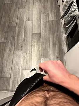 Snapshot of sevenisthemagicnum chatting on January 14, 8:45 pm sevenisthemagicnum online show from January 14, 8:45 pm