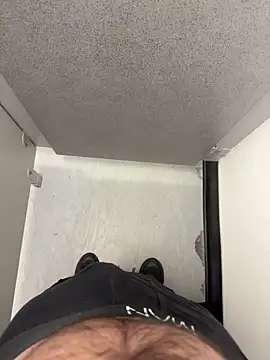 Snapshot of sevenisthemagicnum chatting on February 17, 10:45 am sevenisthemagicnum online show from February 17, 10:45 am