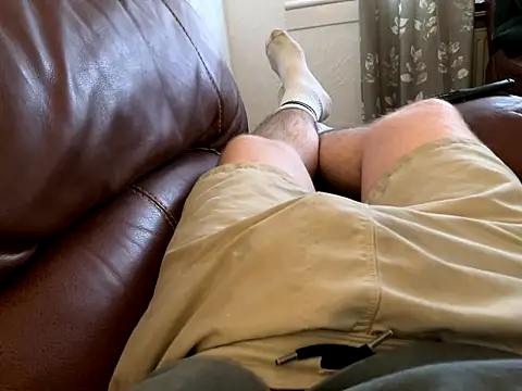 Snapshot of irnbru77 chatting on December 4, 2:38 pm irnbru77 online show from December 4, 2:38 pm