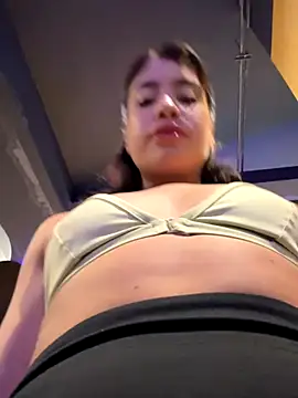 Snapshot of LisaMartinez34 chatting on December 14, 4:34 pm LisaMartinez34 online show from December 14, 4:34 pm