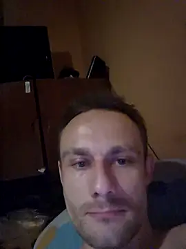 Snapshot of martinhorn chatting on October 21, 9:47 pm martinhorn online show from October 21, 9:47 pm