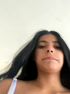 Snapshot of miadaviesx chatting on November 11, 12:44 pm miadaviesx online show from November 11, 12:44 pm