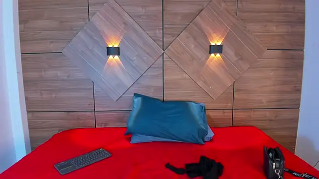 RosseDeAmore online show from January 15, 7:06 pm