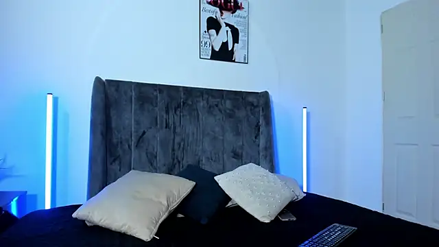 Cloy Areo online show from December 22, 11:54 am