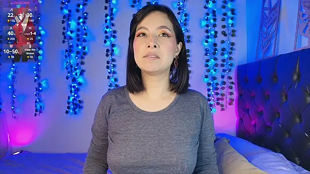 Snapshot of Eris_Velvet chatting on November 4, 4:16 am Eris Velvet online show from November 4, 4:16 am