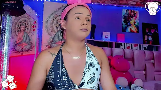 Snapshot of Zulema_Zahirx chatting on November 6, 2:26 am Zulema Zahirx online show from November 6, 2:26 am