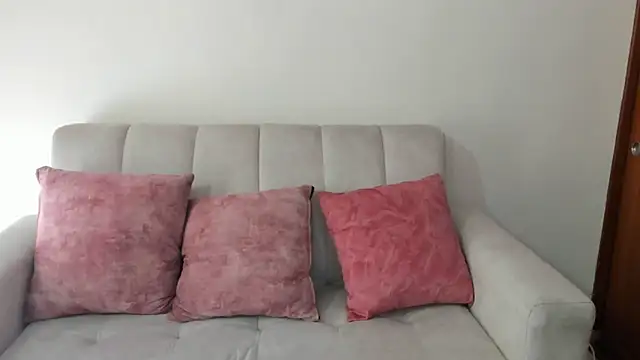 emily jonessxx online show from October 29, 7:02 pm