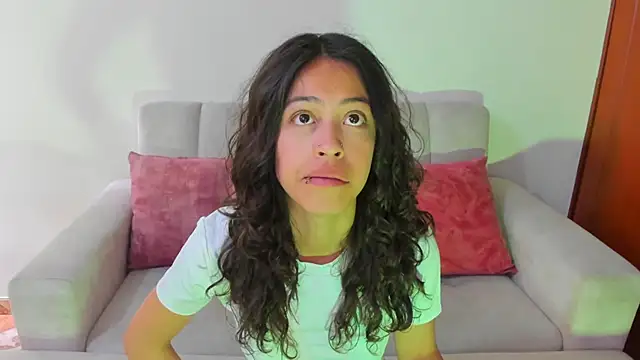 emily jonessxx online show from November 9, 7:29 pm