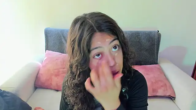 emily jonessxx online show from November 11, 7:08 pm