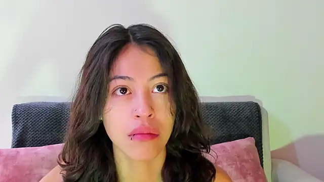 emily jonessxx online show from November 20, 1:12 pm