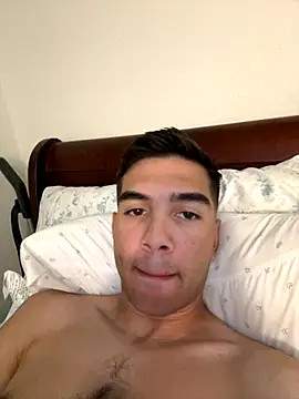 YoungNhorny2004 online show from October 22, 3:00 pm