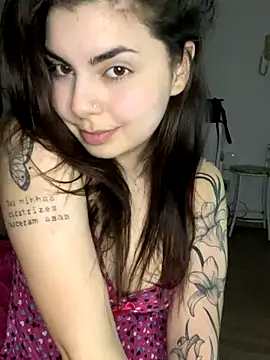 Snapshot of dorneles20 chatting on November 26, 3:39 am dorneles20 online show from November 26, 3:39 am