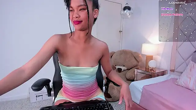 karolebonyy online show from November 20, 12:28 pm